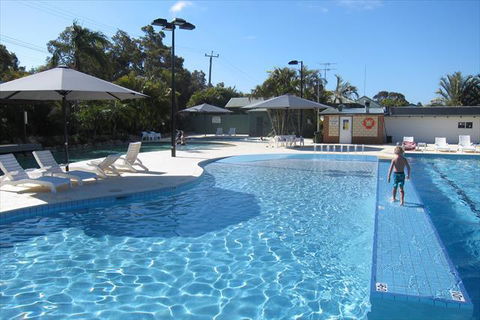 Karrinyup Waters Resort - Tourism Gold Coast 1