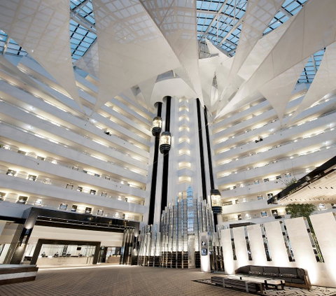 Crown Metropol Perth - Tourism Gold Coast 2