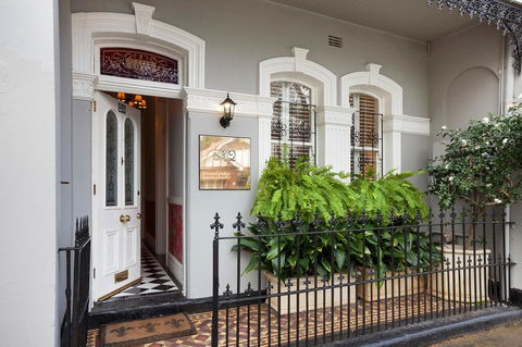 Stunning Terrace In Centennial Park - Tourism Gold Coast 0