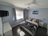 Ocean Beach Chalet 18