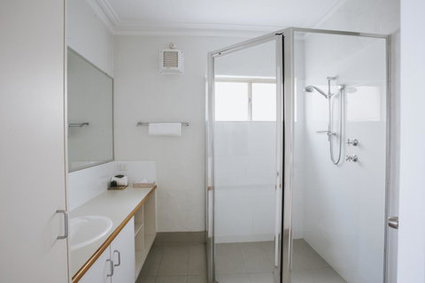 Canal Rocks Beachfront Apartments - Tourism Gold Coast 34