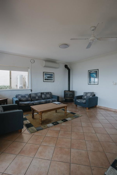 Canal Rocks Beachfront Apartments - Tourism Gold Coast 26