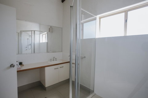 Canal Rocks Beachfront Apartments - Tourism Gold Coast 13