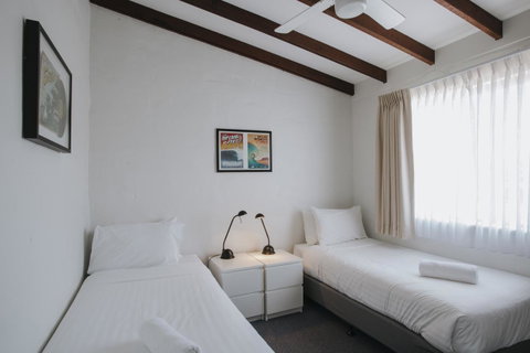 Canal Rocks Beachfront Apartments - Tourism Gold Coast 31