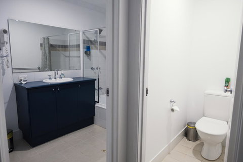 FortyTwo - Oceanside Retreat Busselton - Gold Coast 11