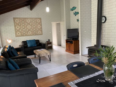 Beachside Prevelly Villas - Tourism Gold Coast 4