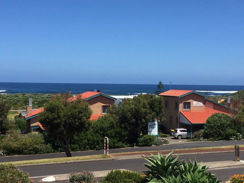 Beachside Prevelly Villas - Tourism Gold Coast 0