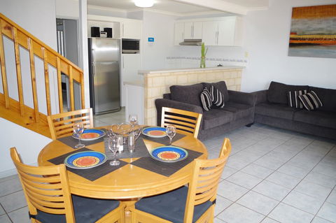 Kalbarri Blue Ocean Villas - Tourism Gold Coast 3