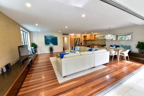 East On Byron - Tourism Gold Coast 21
