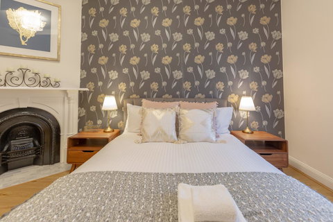 Heritage Townhouse Near Harbour Bridge - Tourism Gold Coast 22