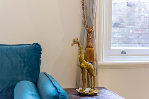 Heritage Townhouse Near Harbour Bridge - Tourism Gold Coast 38