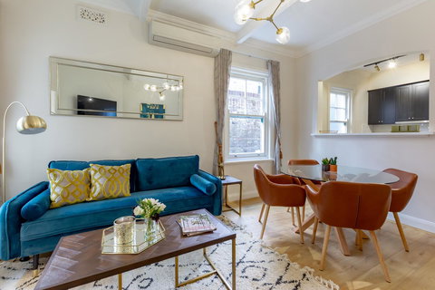 Heritage Townhouse Near Harbour Bridge - Tourism Gold Coast 0