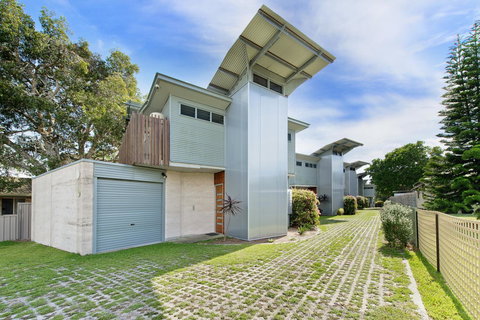 Crescent Head Spa Villa - Gold Coast 0