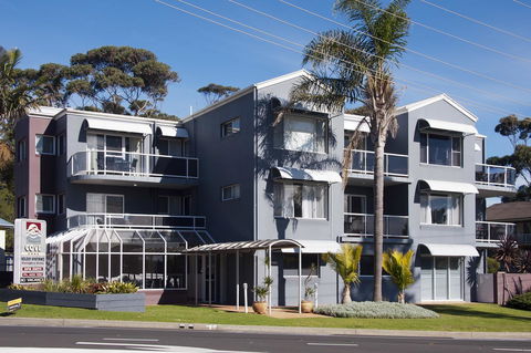 Mollymook Cove Apartments - Tourism Gold Coast 0