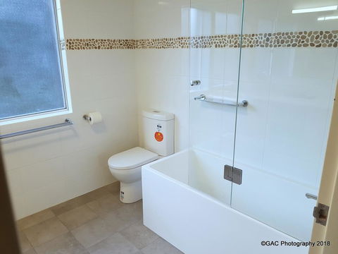 Mollymook Cove Apartments - Tourism Gold Coast 27
