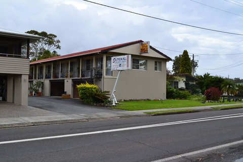 Sundial Holiday Units - Tourism Gold Coast 1