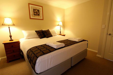 Colonial Court Villas - Tourism Gold Coast 24