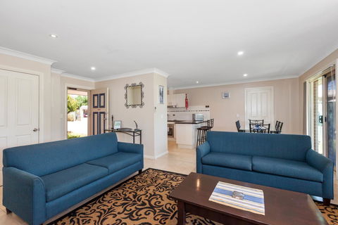 Colonial Court Villas - Tourism Gold Coast 20