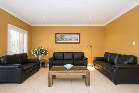 Colonial Court Villas - Tourism Gold Coast 16