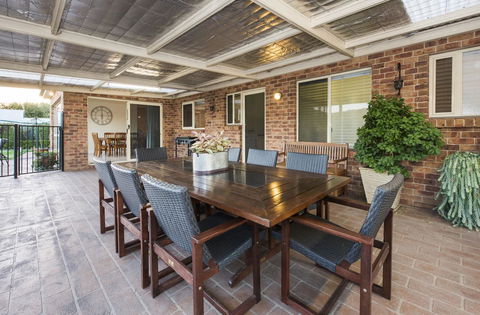 Colonial Court Villas - Tourism Gold Coast 5