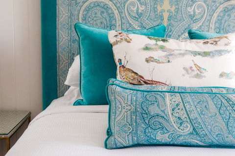 The Lord Byron - Tourism Gold Coast 3