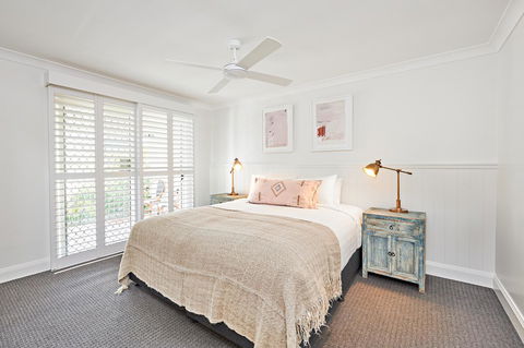 The Lord Byron - Tourism Gold Coast 14