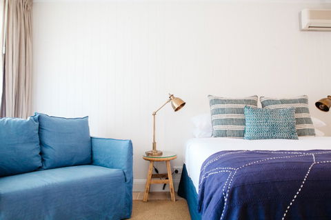 The Lord Byron - Tourism Gold Coast 2