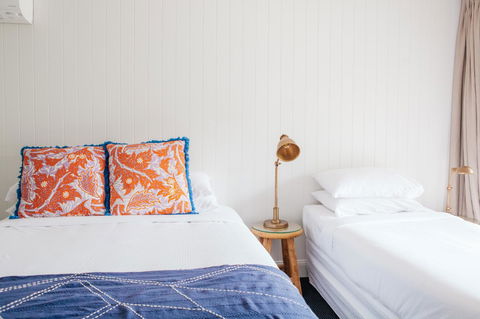 The Lord Byron - Tourism Gold Coast 9