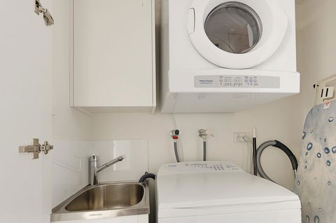 Wyndel Apartments Neutral Bay - Military - Tourism Gold Coast 11