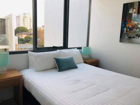Wyndel Apartments Neutral Bay - Military - Tourism Gold Coast 3