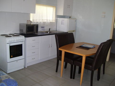 Glenwood Tourist Park & Motel - Tourism Gold Coast 29