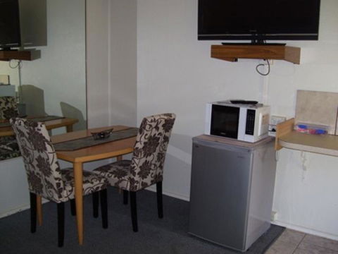 Glenwood Tourist Park & Motel - Tourism Gold Coast 10