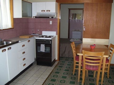 Glenwood Tourist Park & Motel - Tourism Gold Coast 9