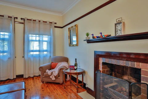 Jenkins Street Guesthouse - Tourism Gold Coast 12