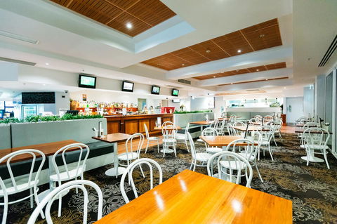 Coniston Hotel Wollongong - Tourism Gold Coast 21