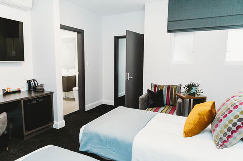 Coniston Hotel Wollongong - Tourism Gold Coast 5