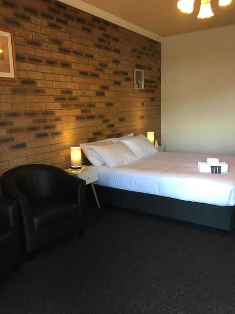 Bega Downs Motor Inn - Tourism Gold Coast 8