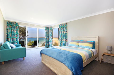 Neptune I Absolute Beachfront I Stunning Views - Tourism Gold Coast 16