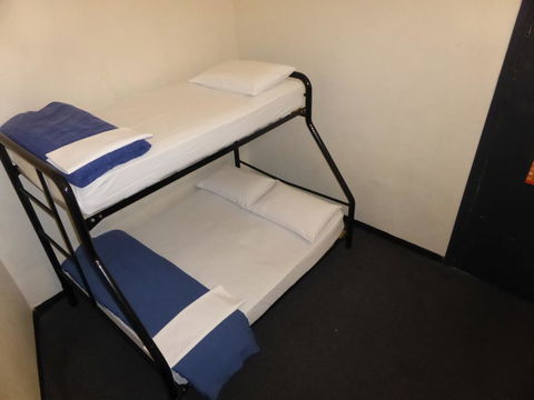Maze Backpackers - Sydney - Tourism Gold Coast 21