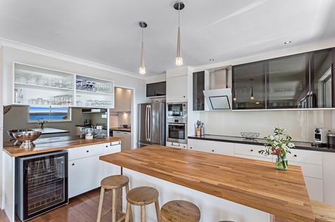 Phuza Maningi 17 Myan Close - Tourism Gold Coast 9