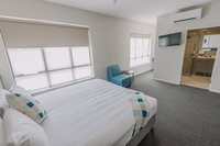 Book Hamilton Accommodation Vacations Tourism Gold Coast Tourism Gold Coast