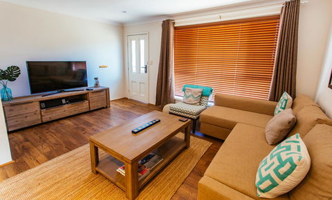 Sunbaker Pet Friendly Awards Finalist 4 Mins Walk To Culburra Beach - Tourism Gold Coast 7