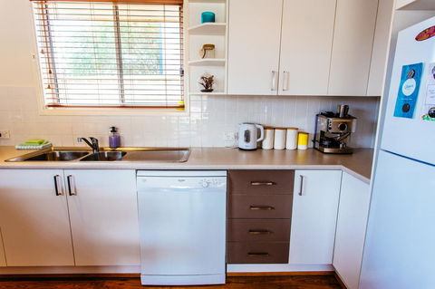 Sunbaker Pet Friendly Awards Finalist 4 Mins Walk To Culburra Beach - Tourism Gold Coast 14