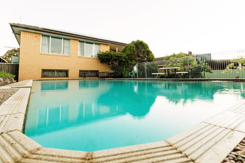Coal D\' Vine VIEW - Cessnock NSW - Gold Coast 1