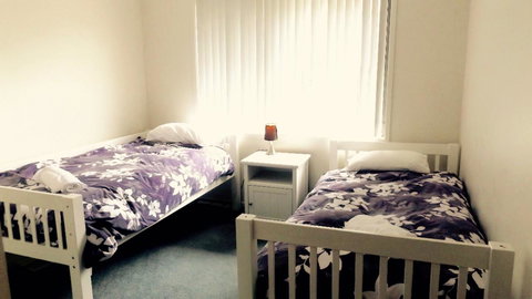 Jindabyne Executive - Gold Coast 2