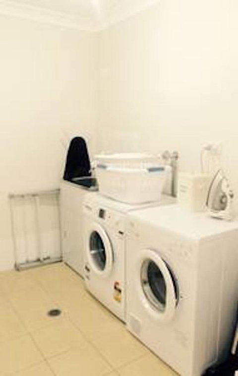 Jindabyne Executive - Gold Coast 9