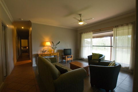 Ironstone Estate Lovedale - Gold Coast 34