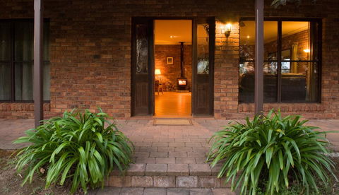 Ironstone Estate Lovedale - Gold Coast 38