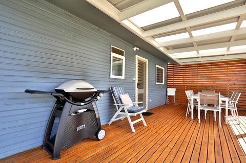 Hayes Beach House I Award Winner I 4 Mins To Beach - Tourism Gold Coast 7