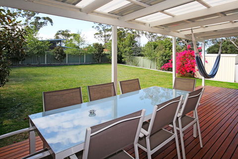 Hayes Beach House I Award Winner I 4 Mins To Beach - Tourism Gold Coast 1